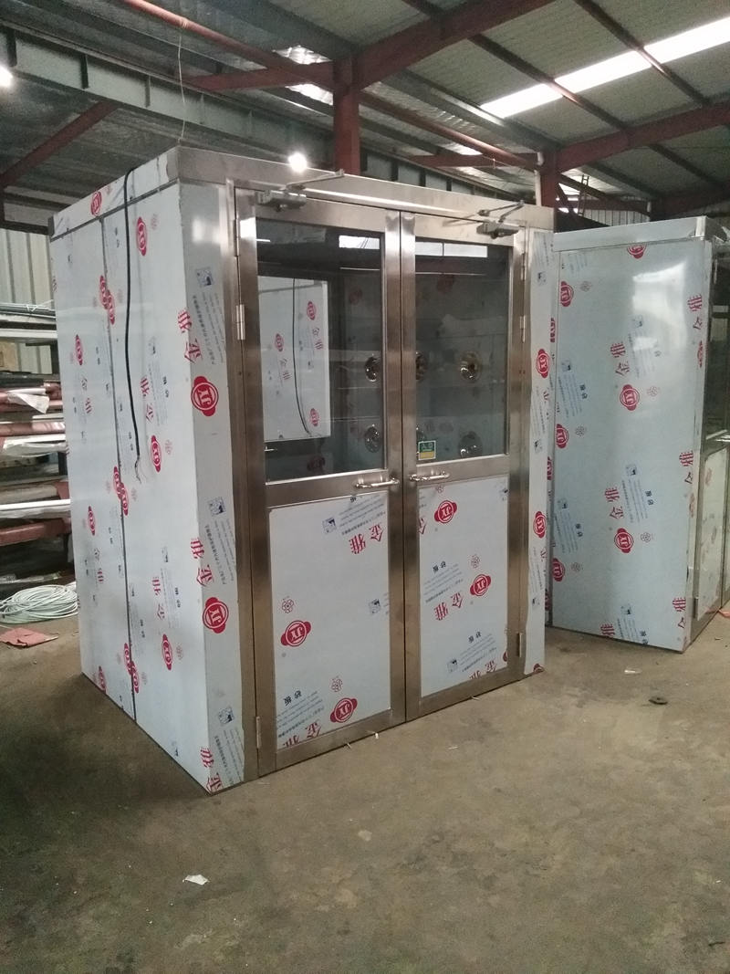 【錦州風(fēng)淋室廠家】恭喜青島瑞慕食品公司采購我司多臺(tái)不銹鋼風(fēng)淋室