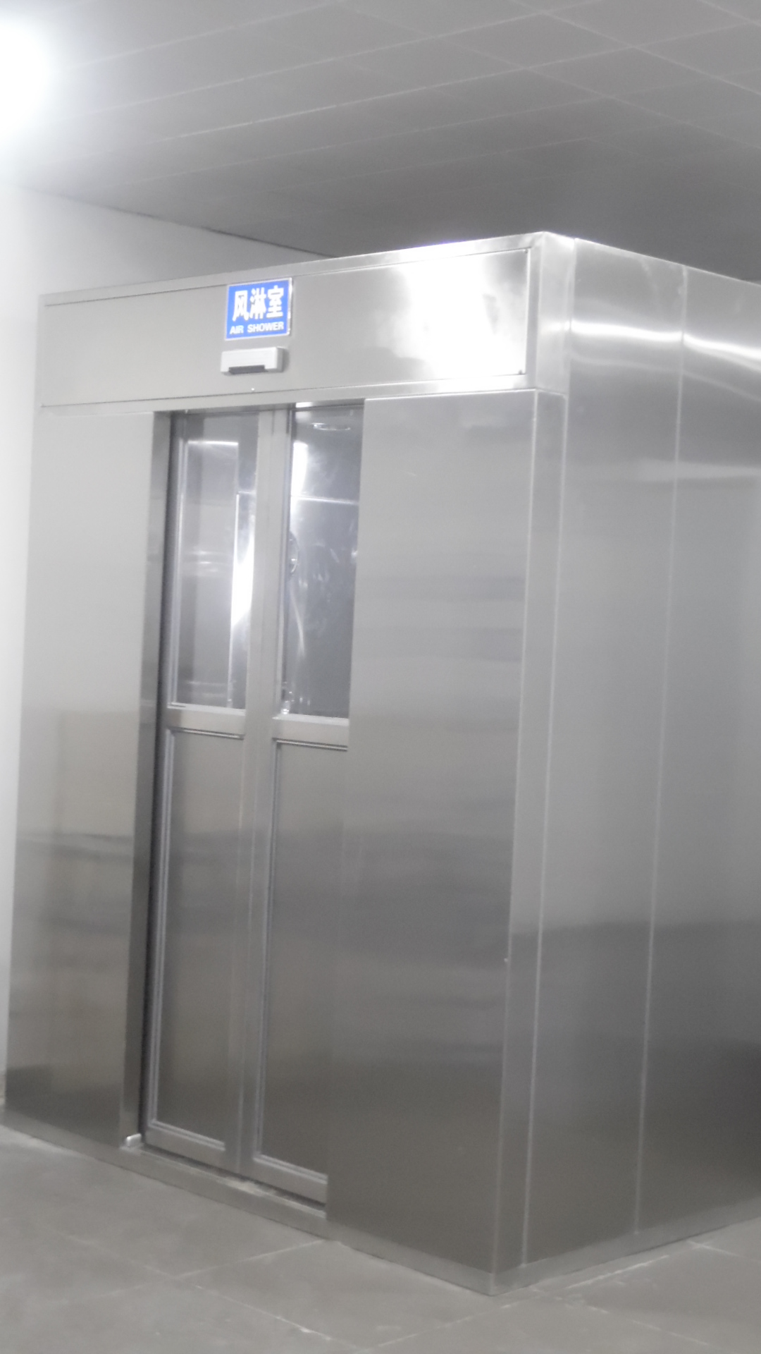 談?wù)勶L(fēng)淋室在汽車(chē)噴涂行業(yè)中的運(yùn)用有哪些