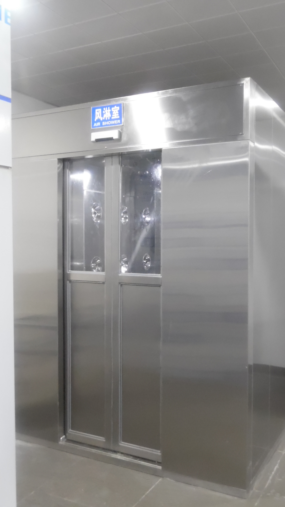 【平?jīng)鲲L(fēng)淋室價格】怎么進行風(fēng)淋室的維護及保養(yǎng)-有哪些事項需要注意？