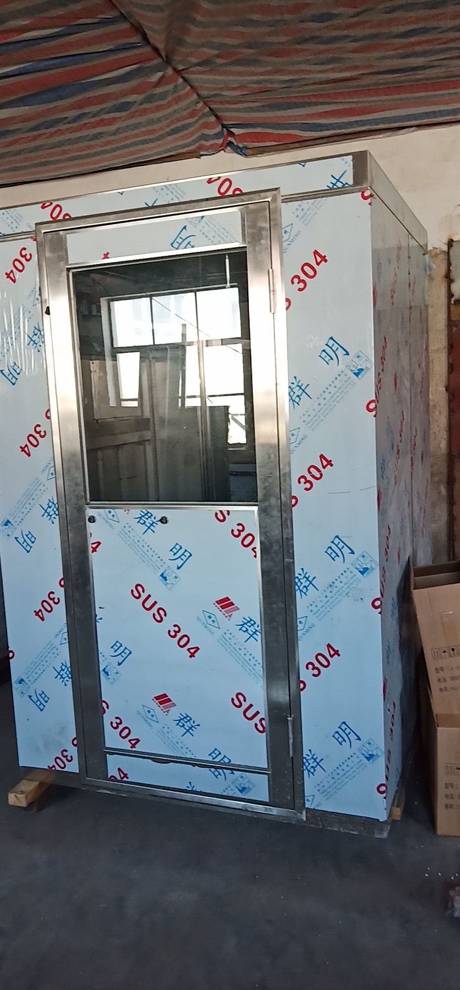 風(fēng)淋室的分類(lèi)有哪些？